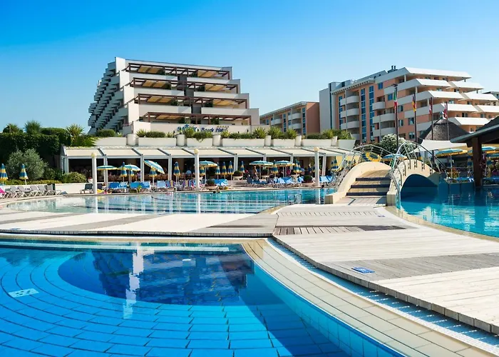 Savoy Beach Hotel & Thermal Spa